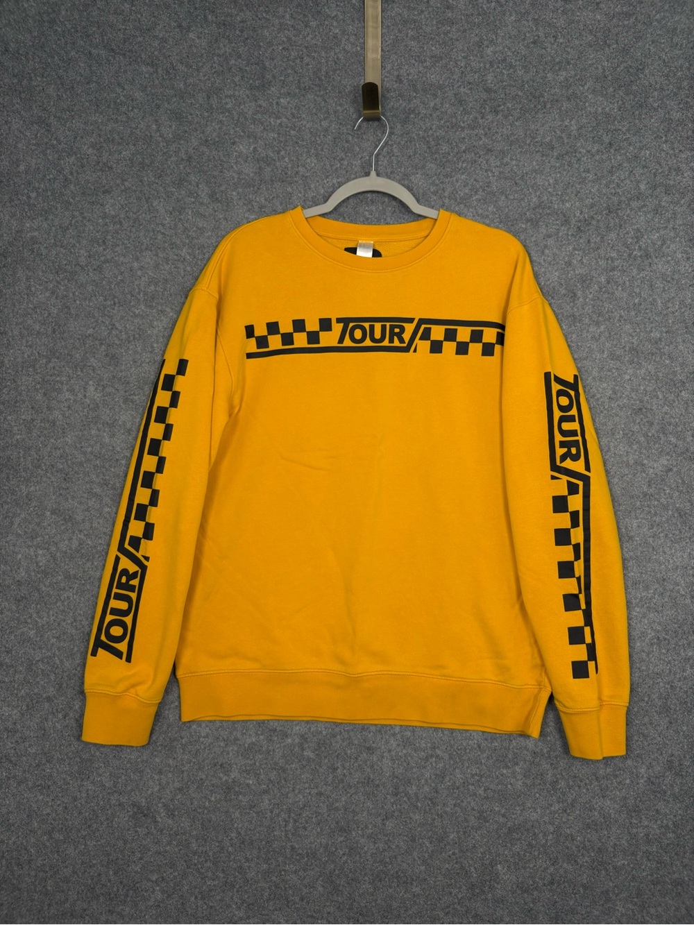 Justin Bieber 2016 Purpose Tour Yellow Crewneck Sweatshirt M